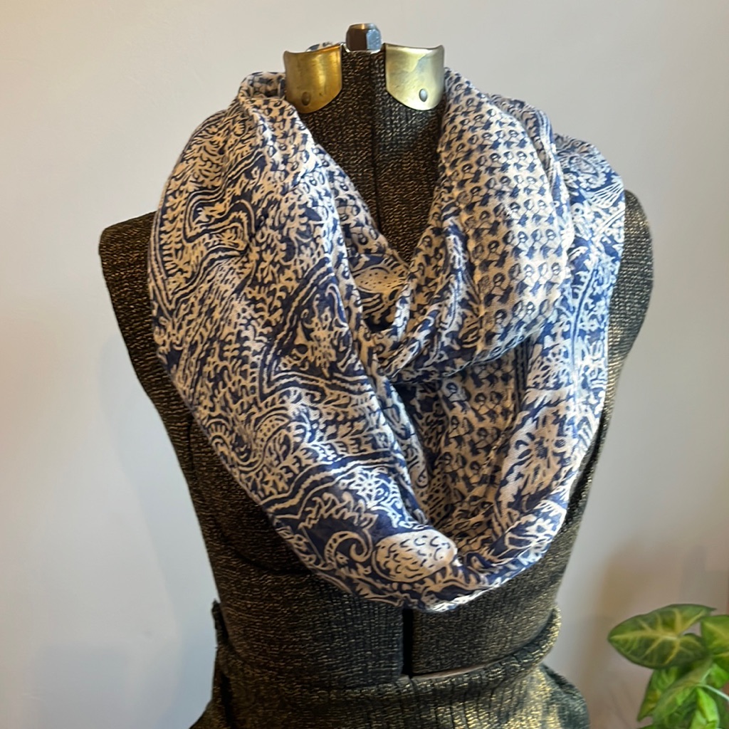 Infinity Scarf Blue And White